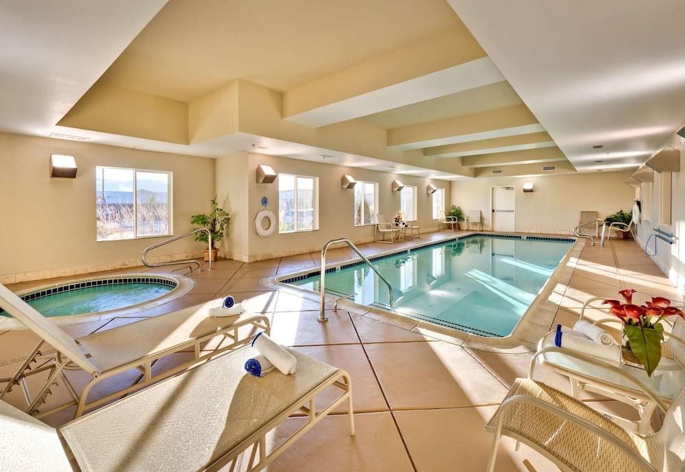 Hotel Hampton & 3*