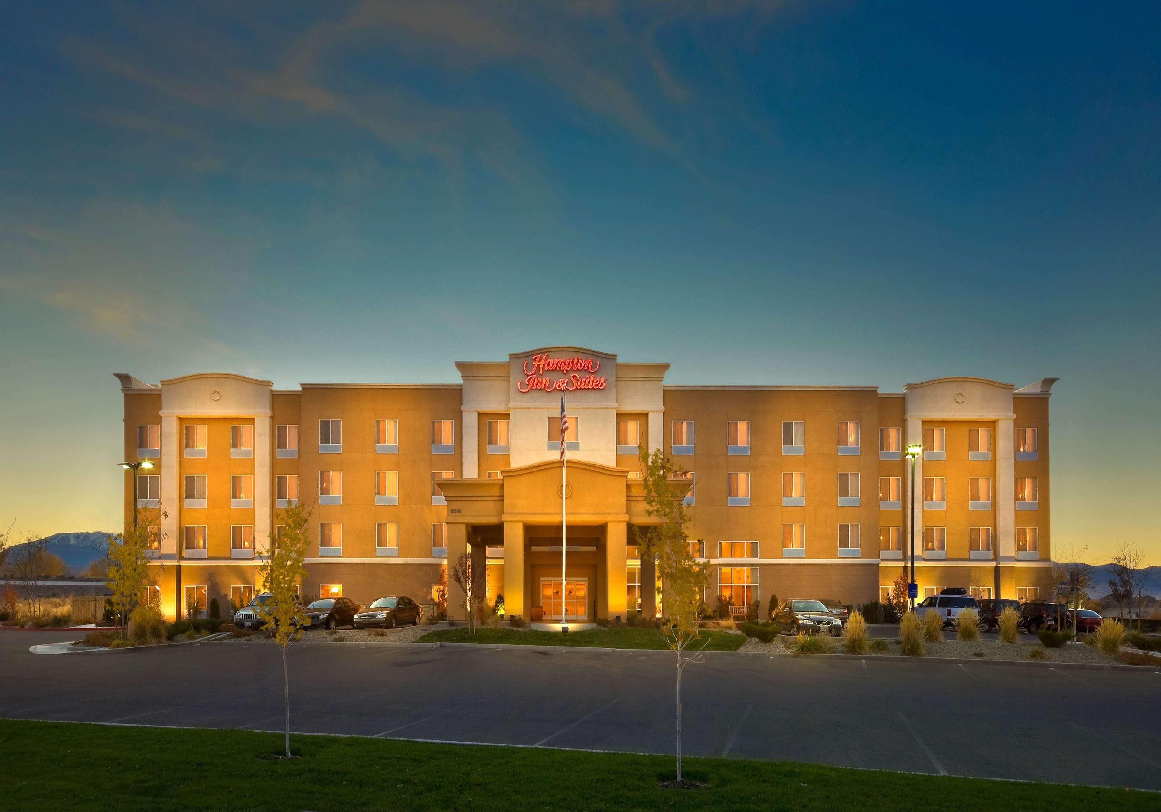 Hotel Hampton & 3*